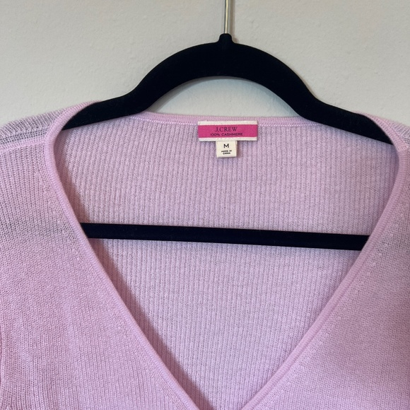 JCREW FEATHERWEIGHT CASHMERE CROPPED CARDIGAN SWEATER SET
Sz M / FROSTY LAVENDER - Picture 4 of 13